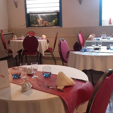 호텔 Restaurant L'ecrevisse 3*